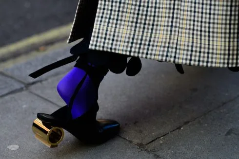Muôn vẻ street style tại Tuần lễ thời trang London Thu-Đông 2017 - ELLE VN