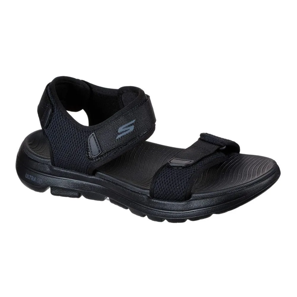 giay-sandals-va-nhung-ban-phoi-mua-he-Skechers-GOwalk-5-On-The-GO-Sandals-ELLE-Man.jpg