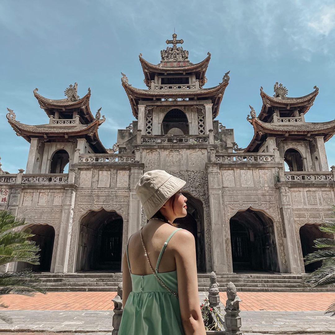 Nhà thờ đá Phát Diệm Ninh Bình