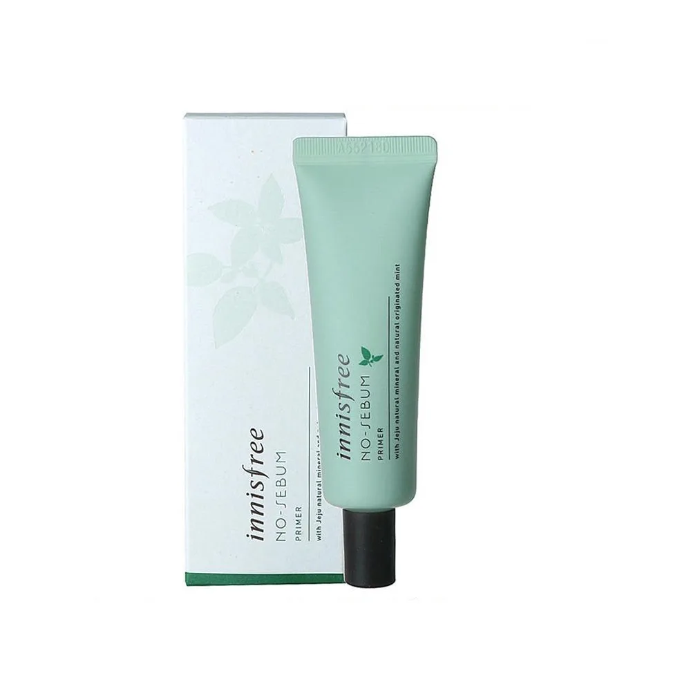 Innisfree No Sebum Primer giúp lớp makeup hoàn hảo hơn.