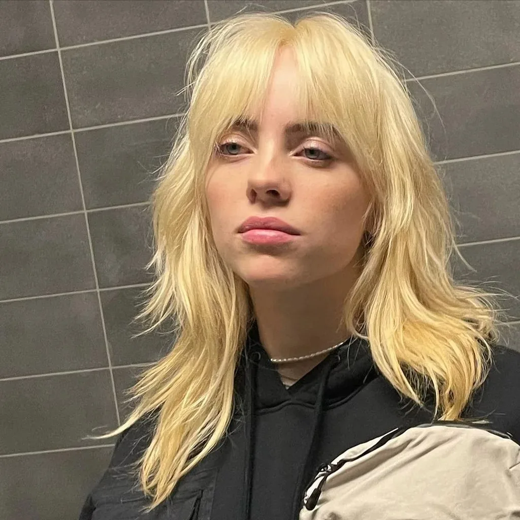 Billie Eilish tóc layer nữ tóc shag Billie Eilish tóc layer nữ tóc shag
