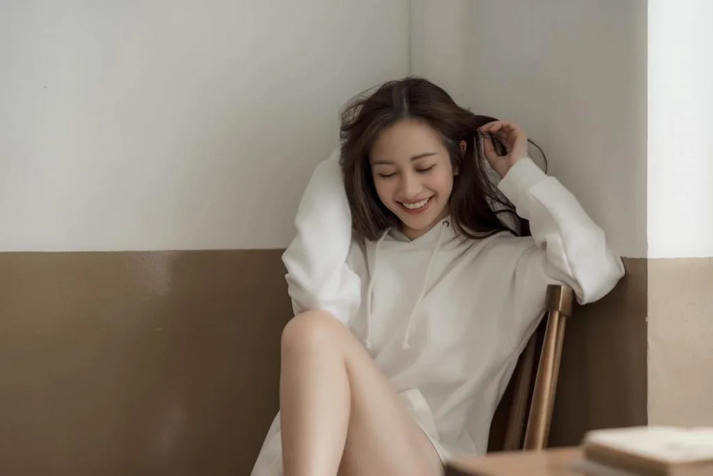 Cặp đôi đen-trắng chính là màu sắc thời trang "độc chiếm" phong cách sao Việt! 2 Cặp đôi đen-trắng chính là màu sắc thời trang "độc chiếm" phong cách sao Việt! 2