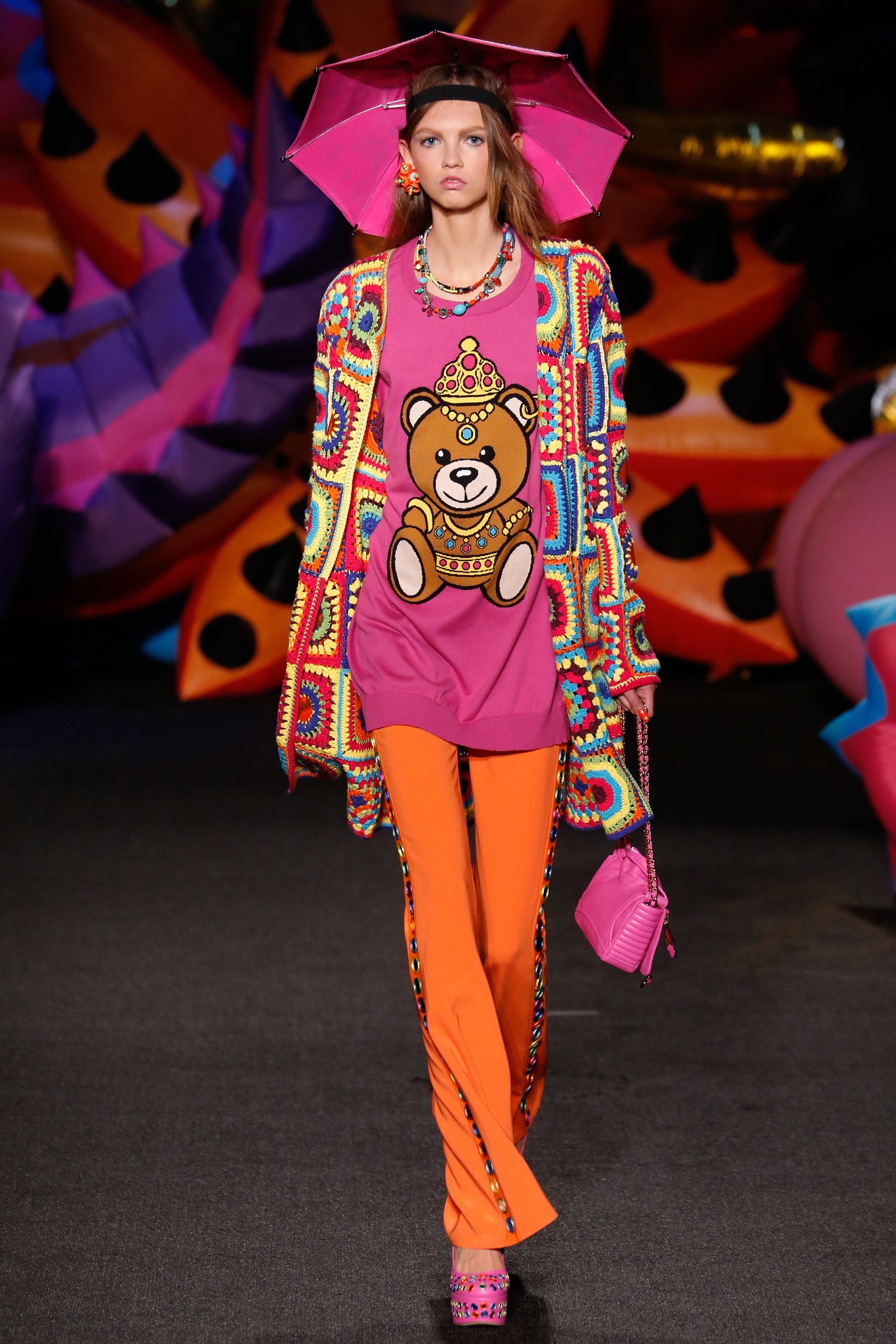 Bộ sưu tập thời trang Moschino Resort 2017 -ellevietnam 65