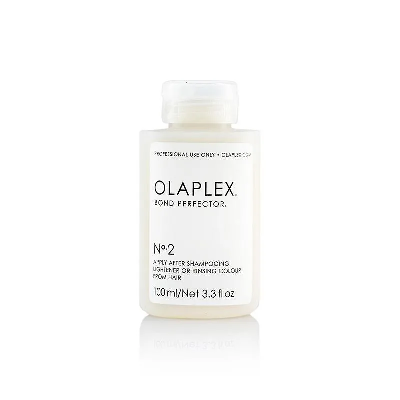 Búi tóc thấp Kem ủ phục hồi tóc hư tổn Olaplex Bond Perfector No.2. Búi tóc thấp Kem ủ phục hồi tóc hư tổn Olaplex Bond Perfector No.2.