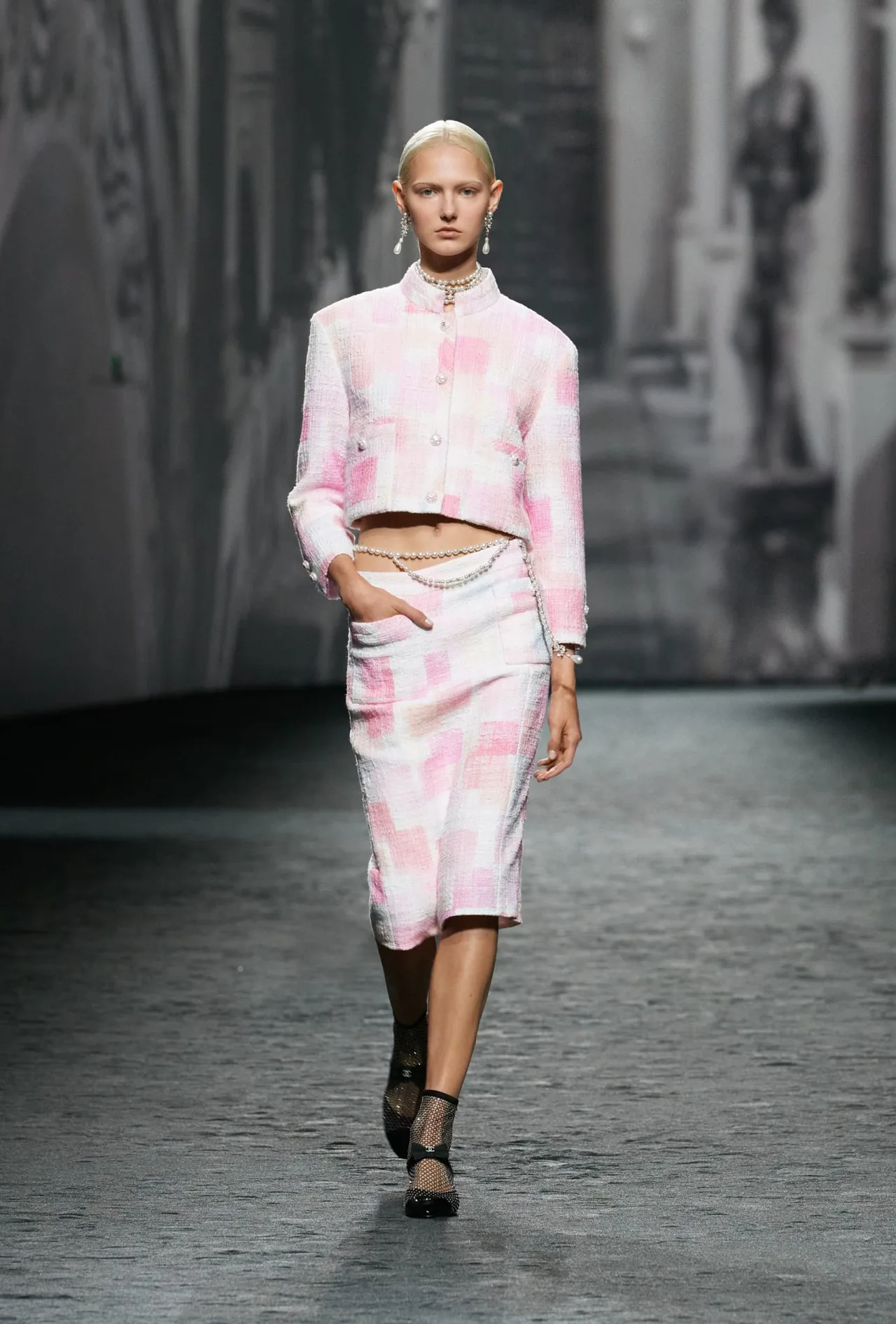 CHANEL Xuân Hè 2023 Ready to Wear look 38