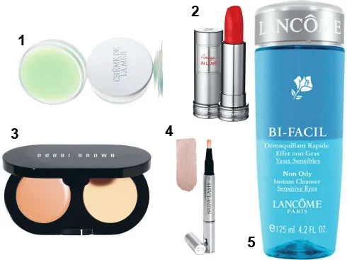 1. Son dưỡng môi LA MER 2. Son môi Rogue in Love LANCÔME 3. Kem che khuyết điểm BOBBI BROWN 4. Bút che khuyết điểm & làm sáng da DIOR Nước tẩy trang mắt Bi-facil LANCÔME
