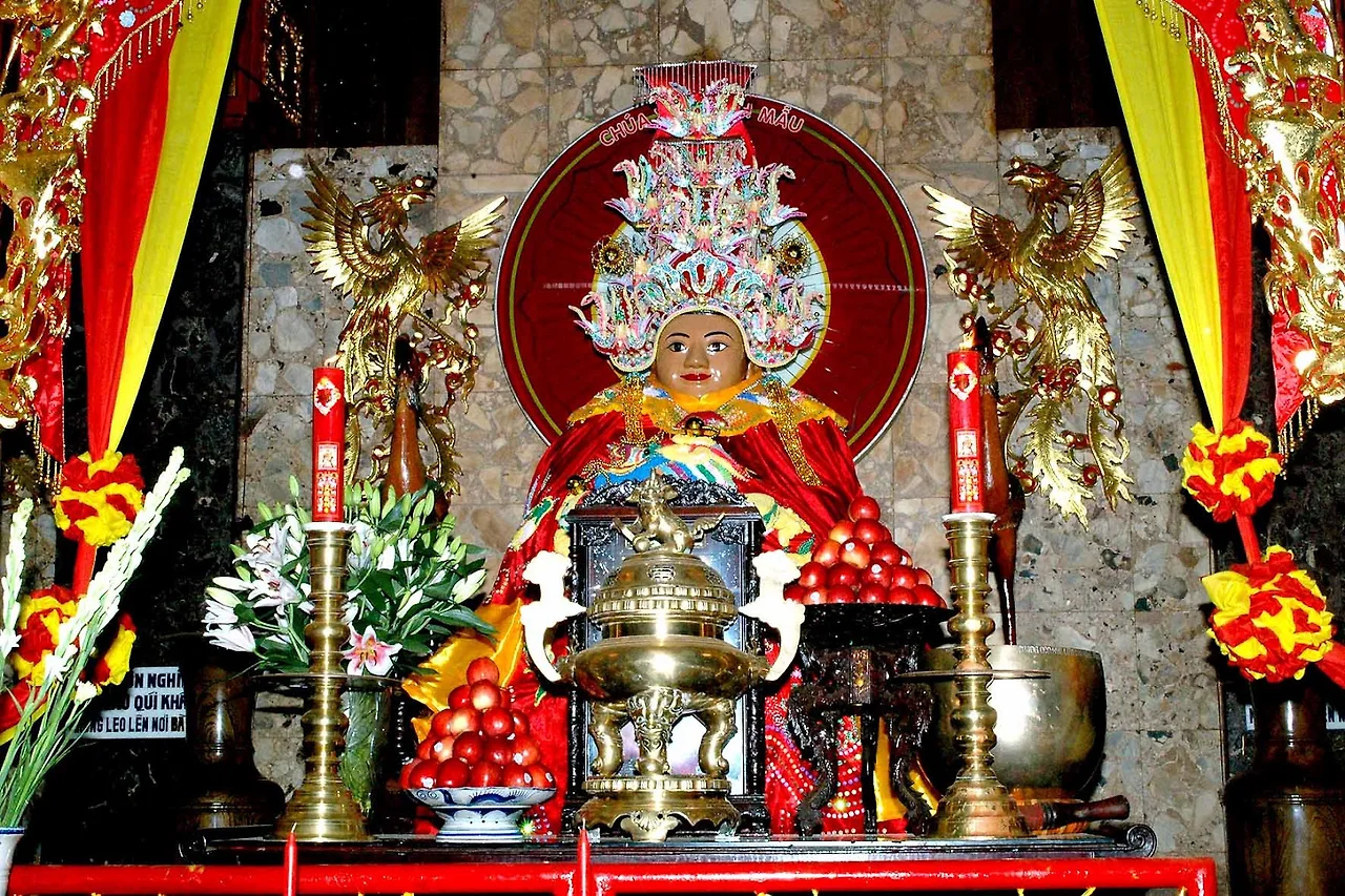 địa điểm hành hương miền Nam - bà chúa xứ - elle vietnam