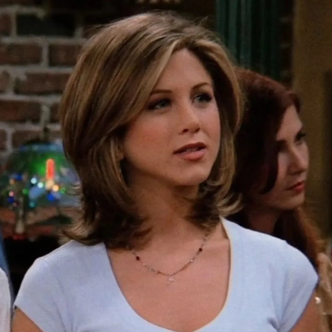 Hình ảnh Jennifer Aniston trong vai Rachel Green (Friends) với long bob.