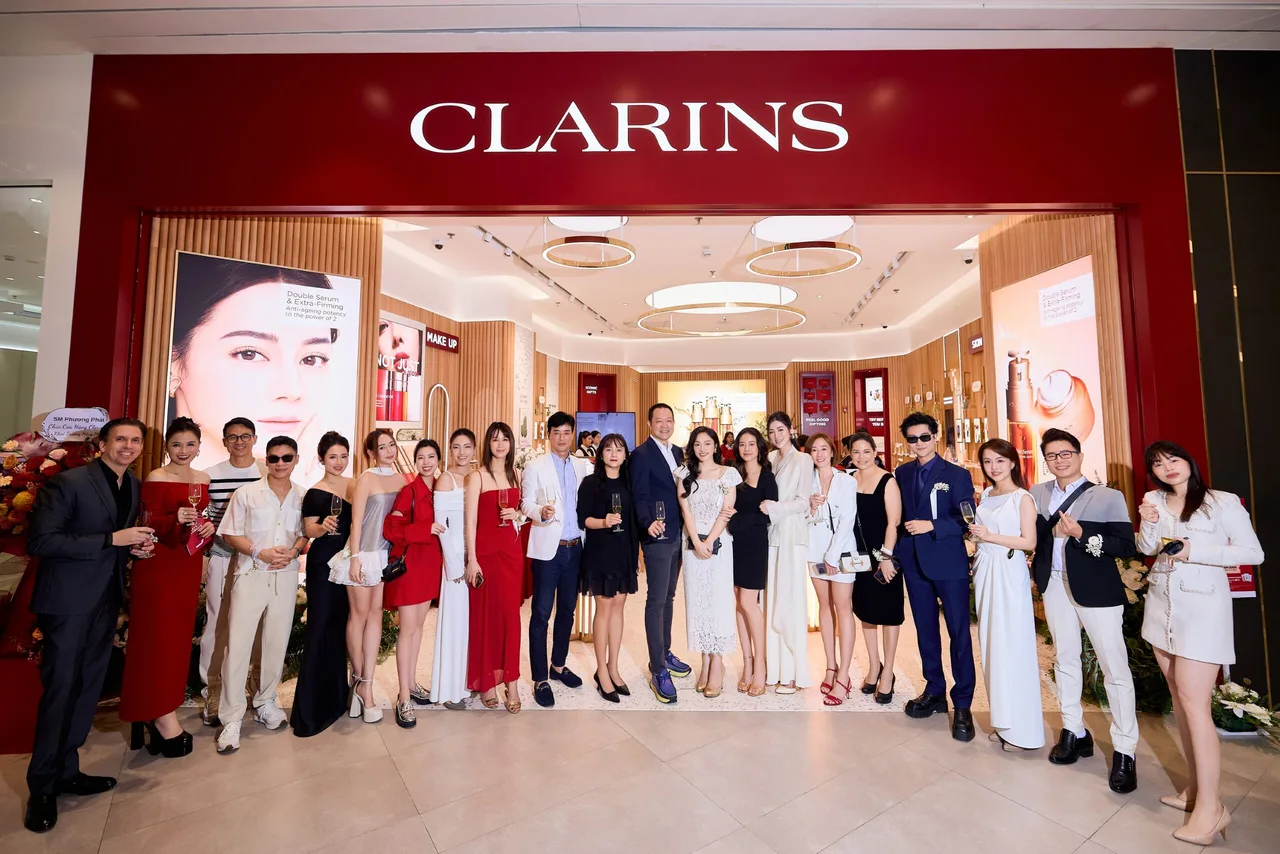 Clarins dàn sao