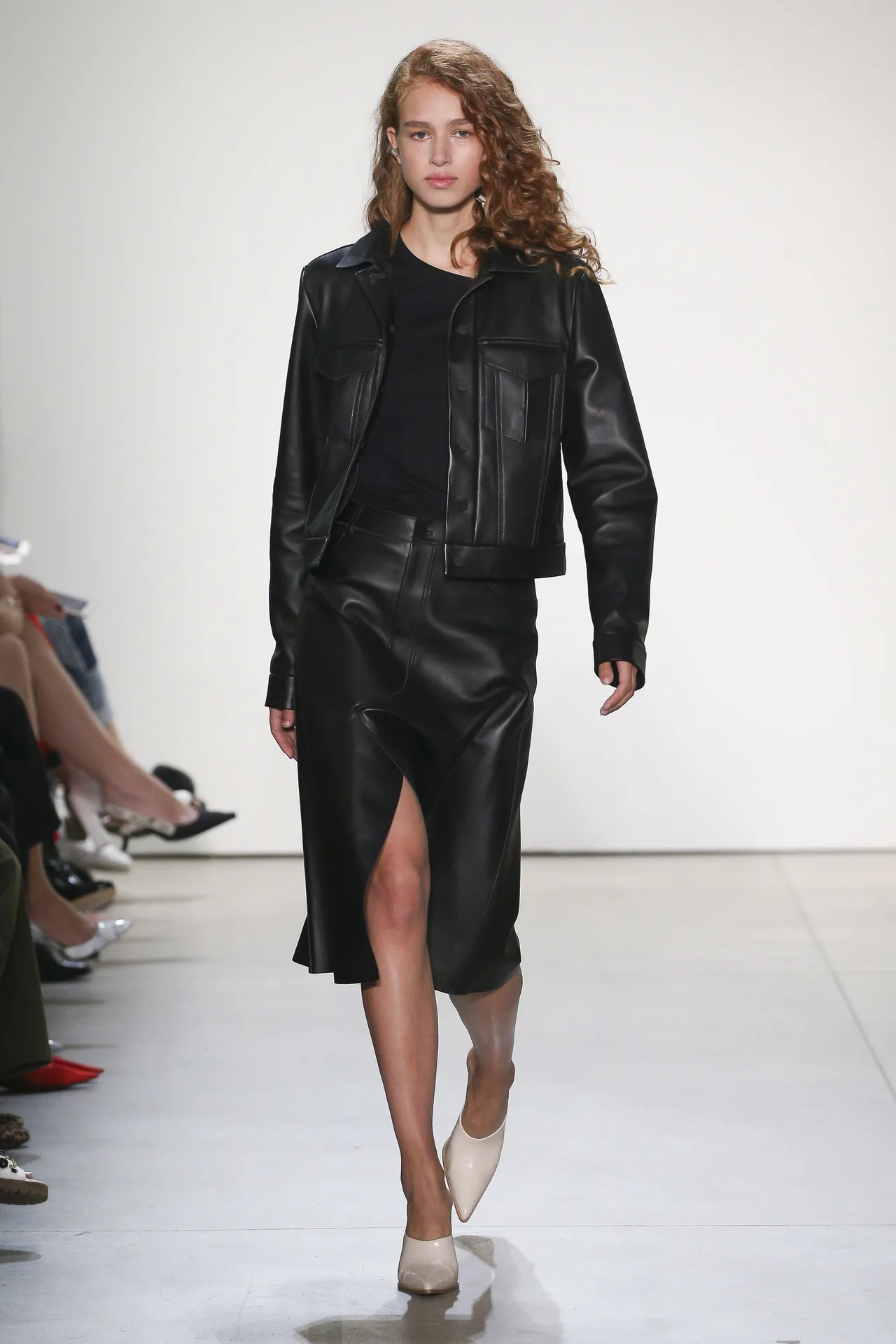 5 BST nổi bật trong ngày trình diễn thứ ba của NYFW Spring 2018 5 BST nổi bật trong ngày trình diễn thứ ba của NYFW Spring 2018
