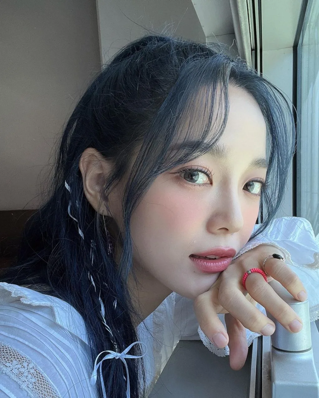 Vẻ đẹp nhẹ nhàng của Kim Sejeong. Vẻ đẹp nhẹ nhàng của Kim Sejeong.