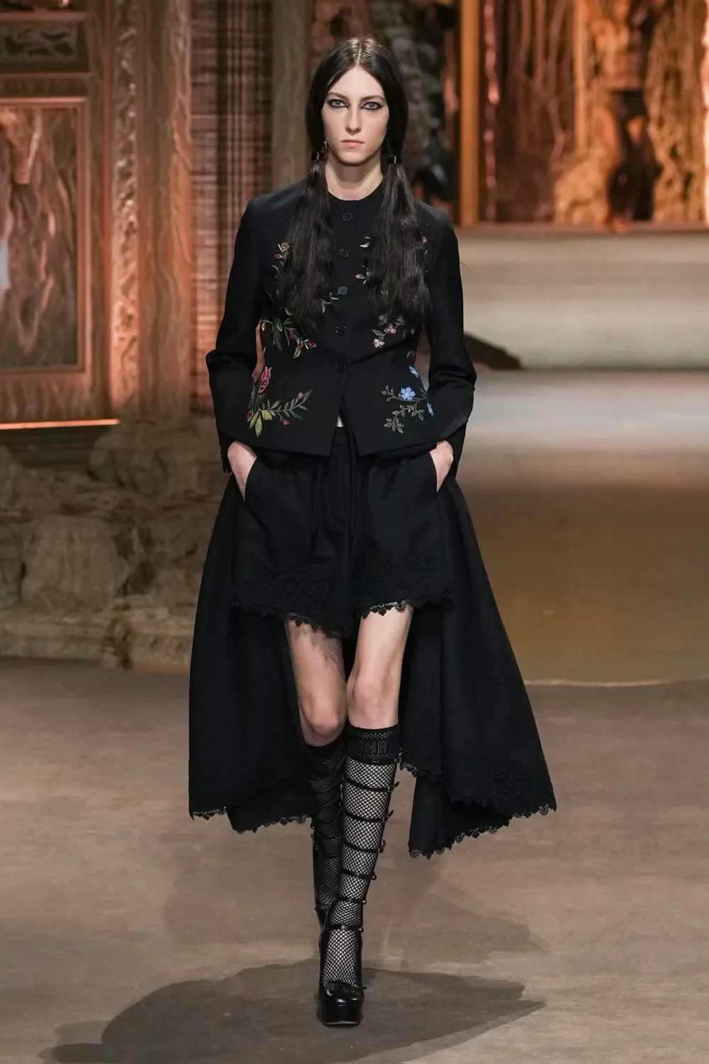 Dior xuân hè 2023 look 32