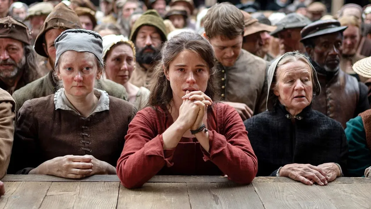 nữ diễn viên Jessie Buckley trong vai Agnes Hathaway trong bộ phim Hamnet