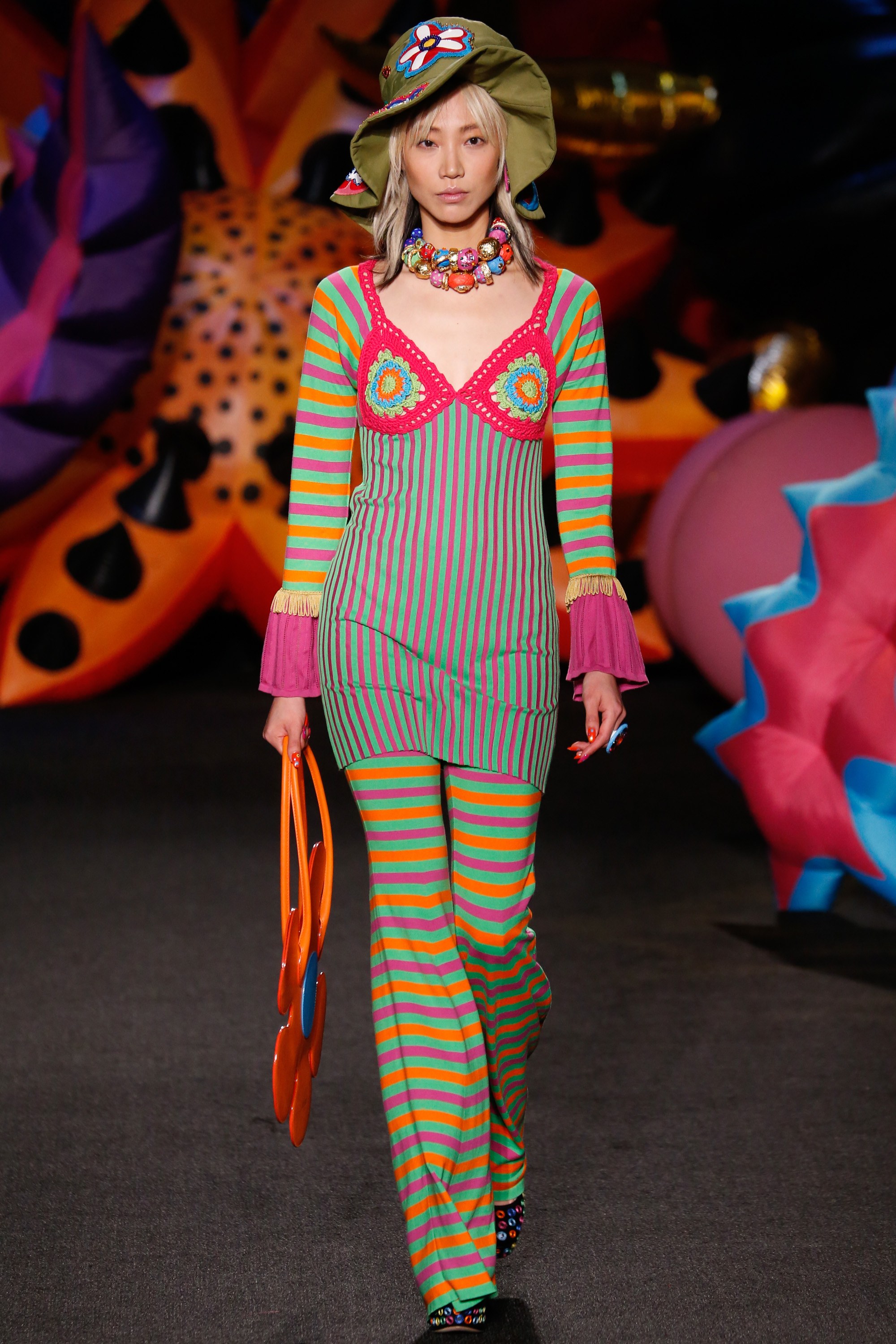 Bộ sưu tập thời trang Moschino Resort 2017 -ellevietnam 68