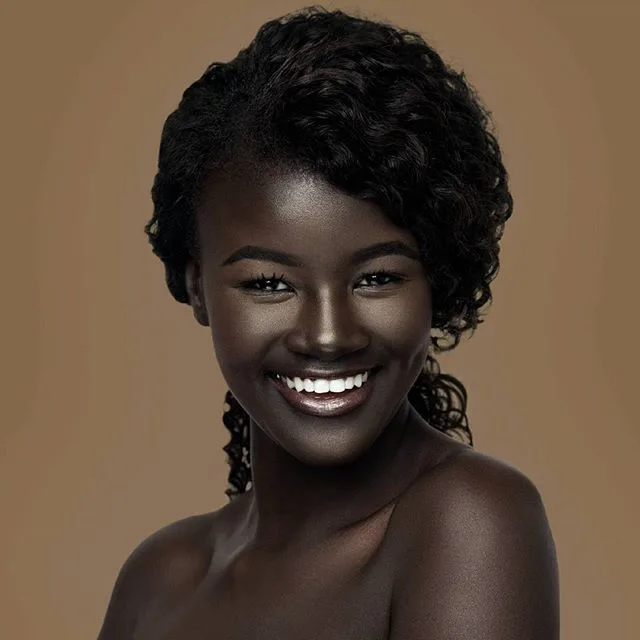 vẻ đẹp đạc biệt của làng thời trang Khoudia Diop