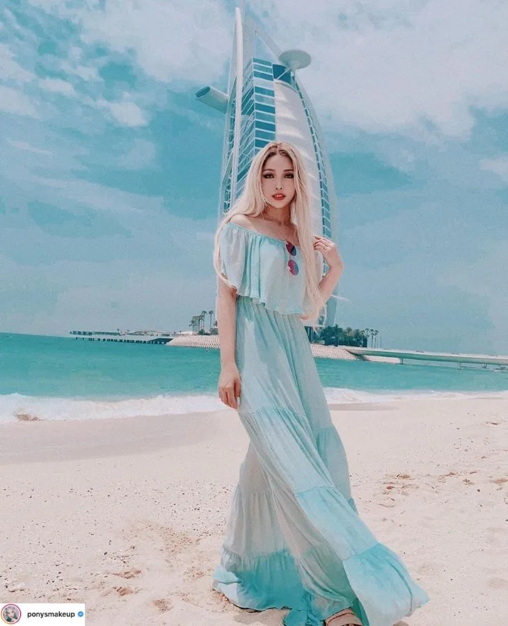 đầm maxi màu xanh nhạt