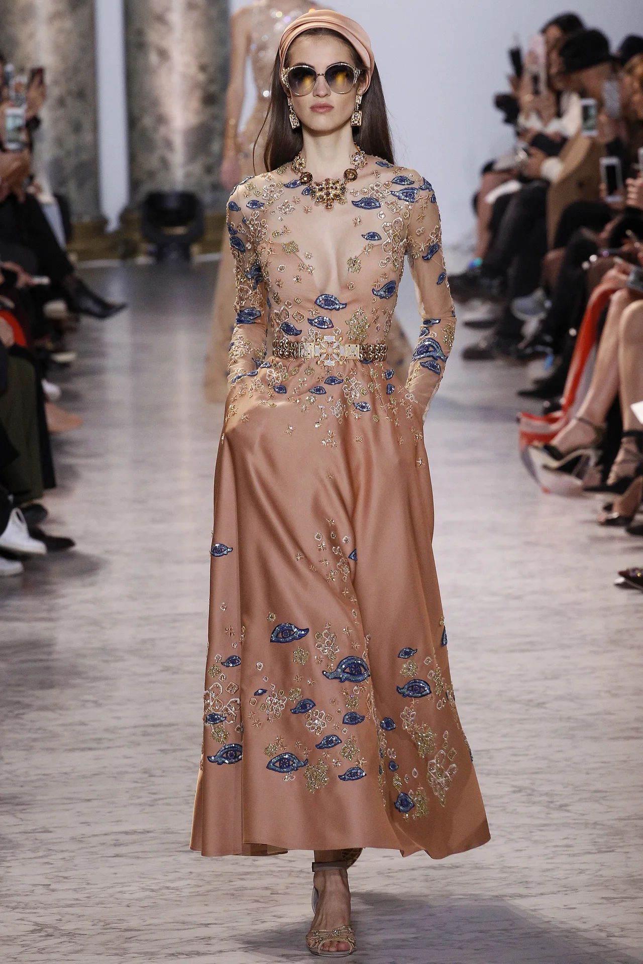 Những BST nổi bật tại tuần lễ Haute Couture Xuân-Hè 2017 - ELLE VN