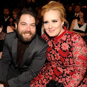 Thông báo kết hôn ngọt ngào từ Adele
