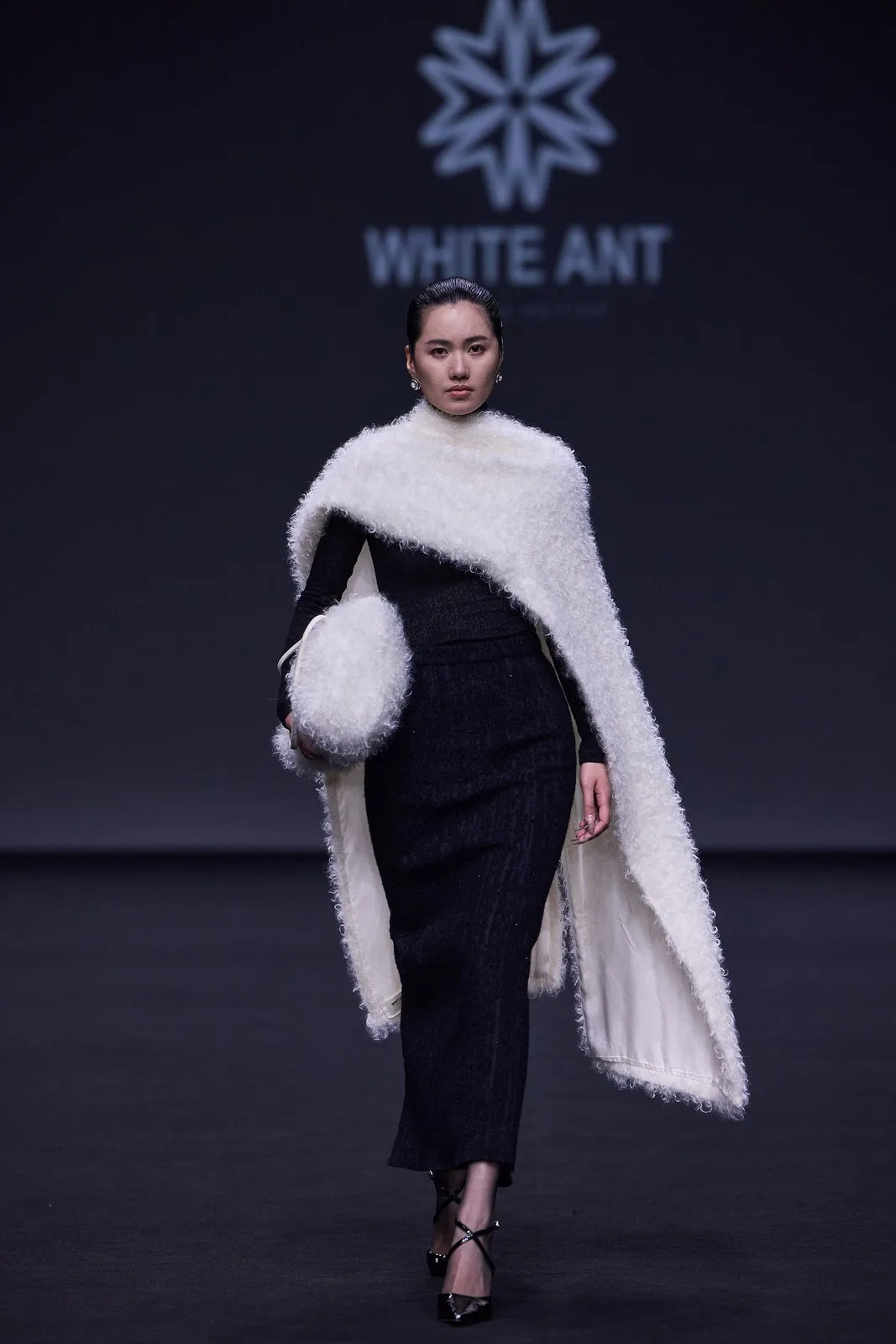 BST White Ant Thu-Đông 2026