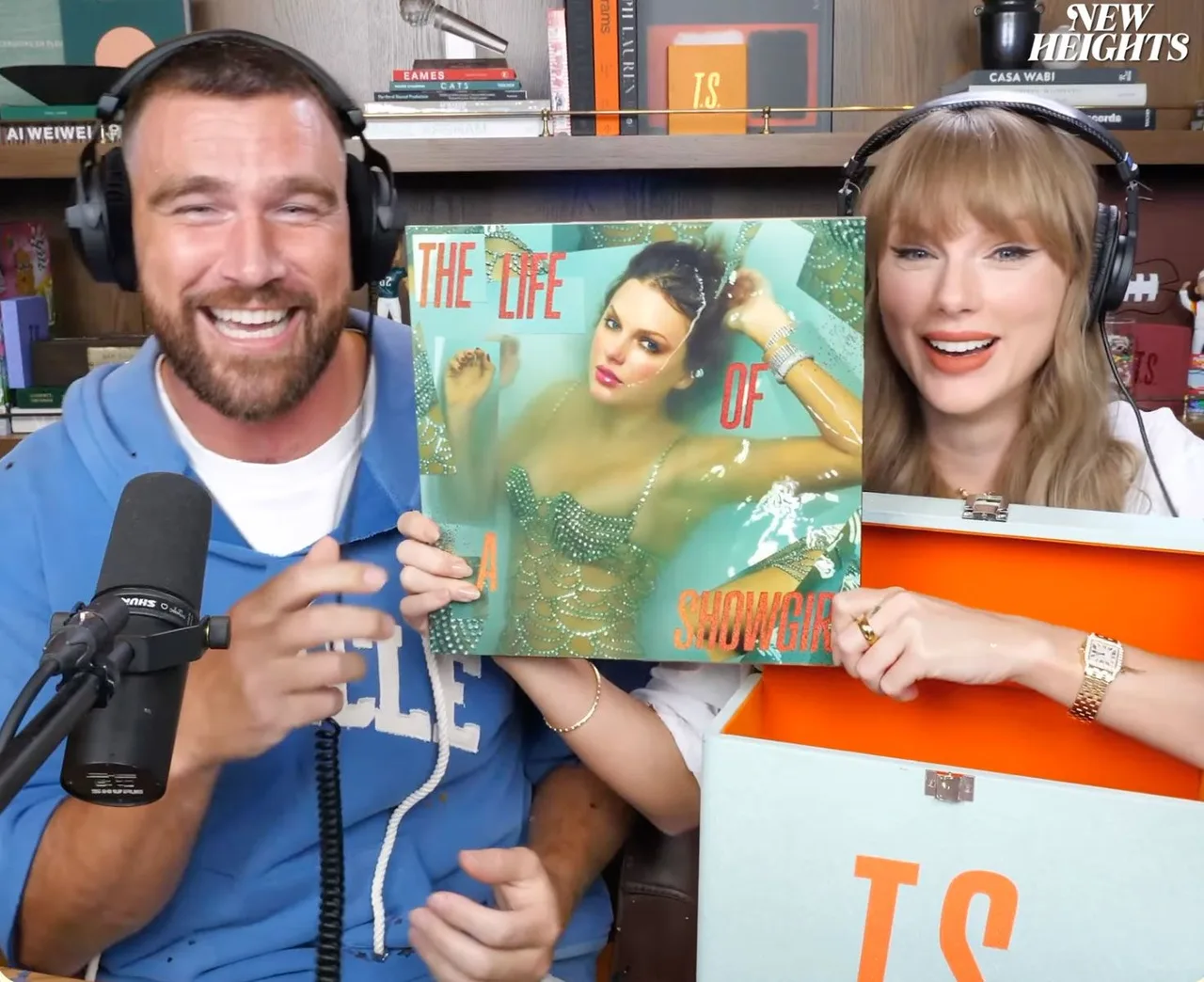 taylor swift đeo cartier panthere