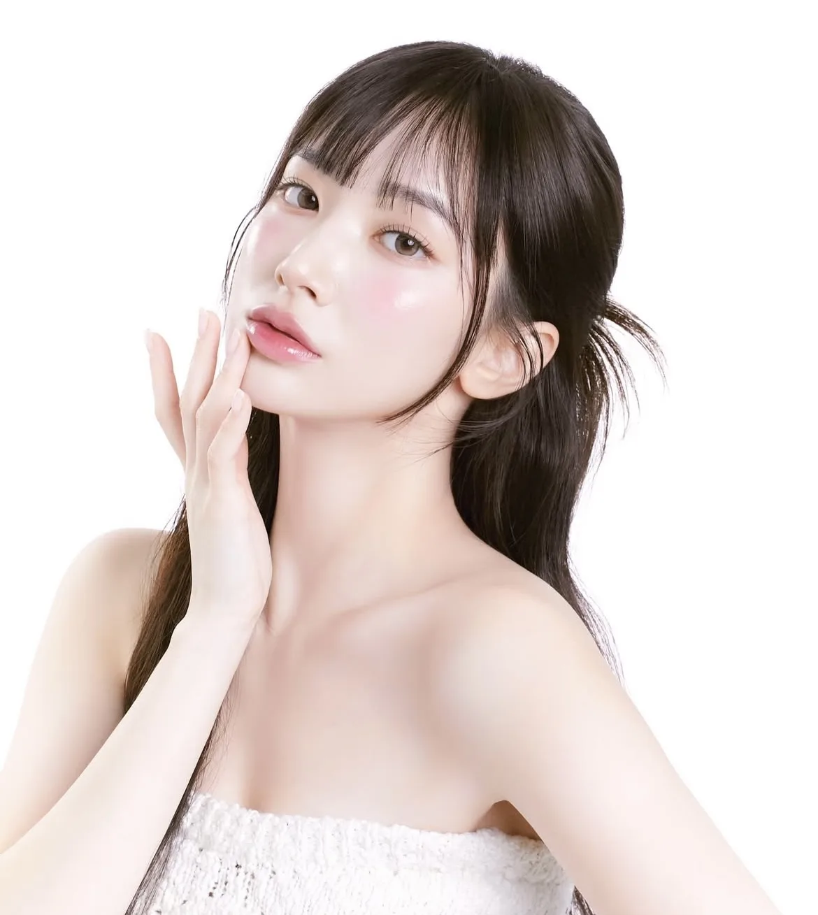 Cô gái với làn da sáng mịn nhờ sử dụng Glutathione.