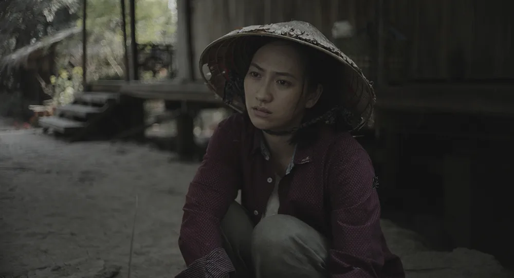 phương anh đào tro tàn rực rỡ