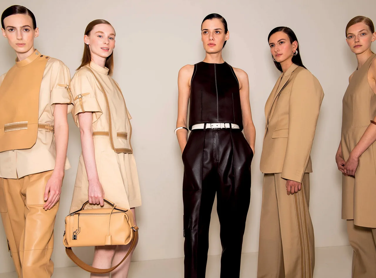 hậu trường gam màu trung tính của Hermes hậu trường gam màu trung tính của Hermes