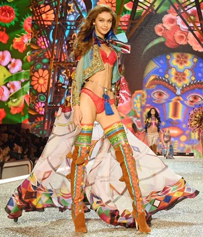 Hình ảnh Victoria’s Secret Show đốt cháy mạng xã hội tuần qua ELLE VN