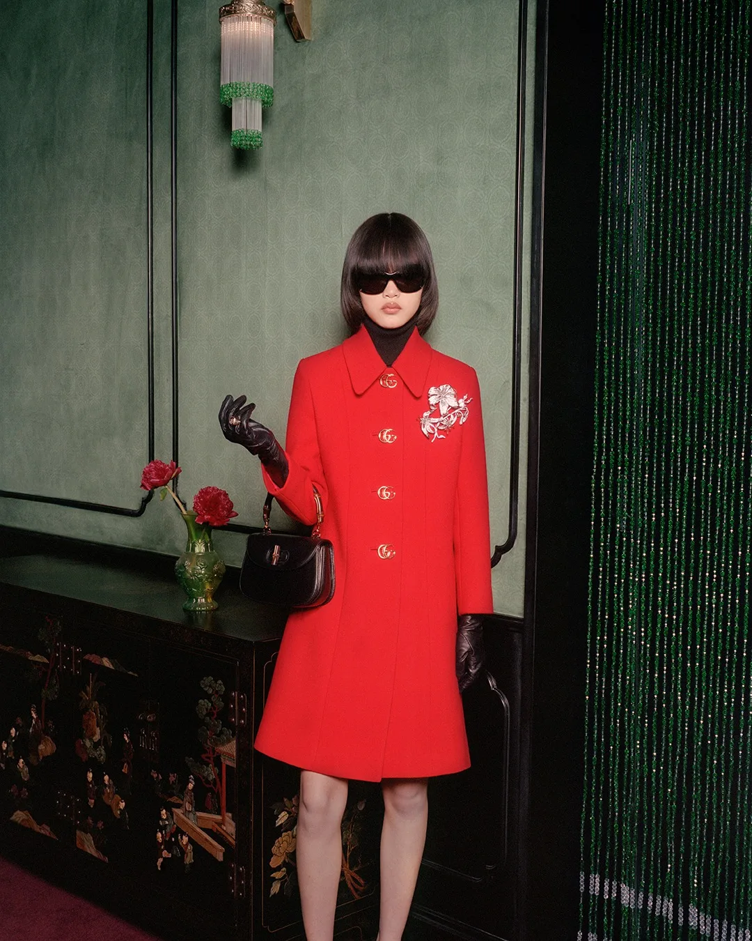 Người mẫu trong chiến dịch "The Gathering" của Gucci