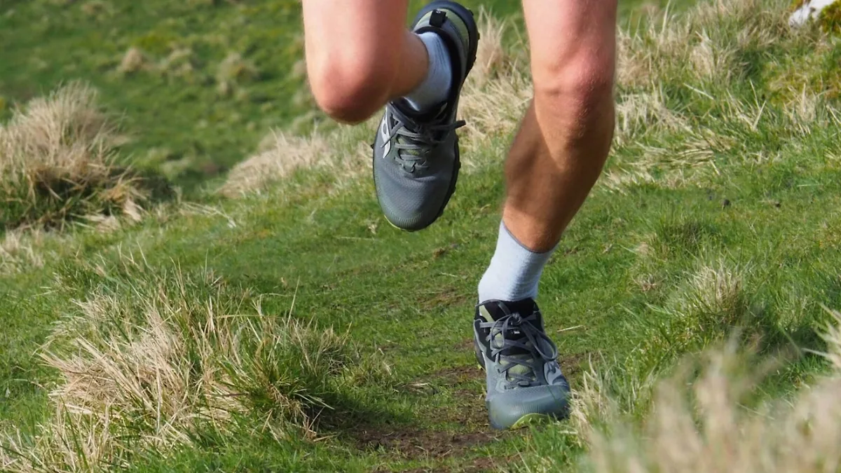 giày saucony  chạy trail