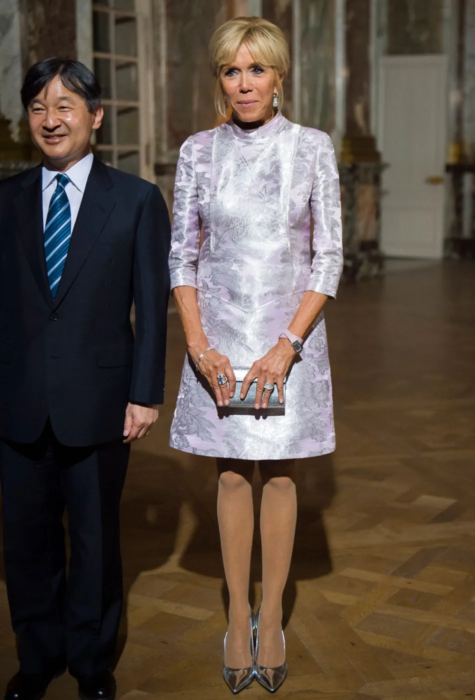 Brigitte Macron đầm phi bóng