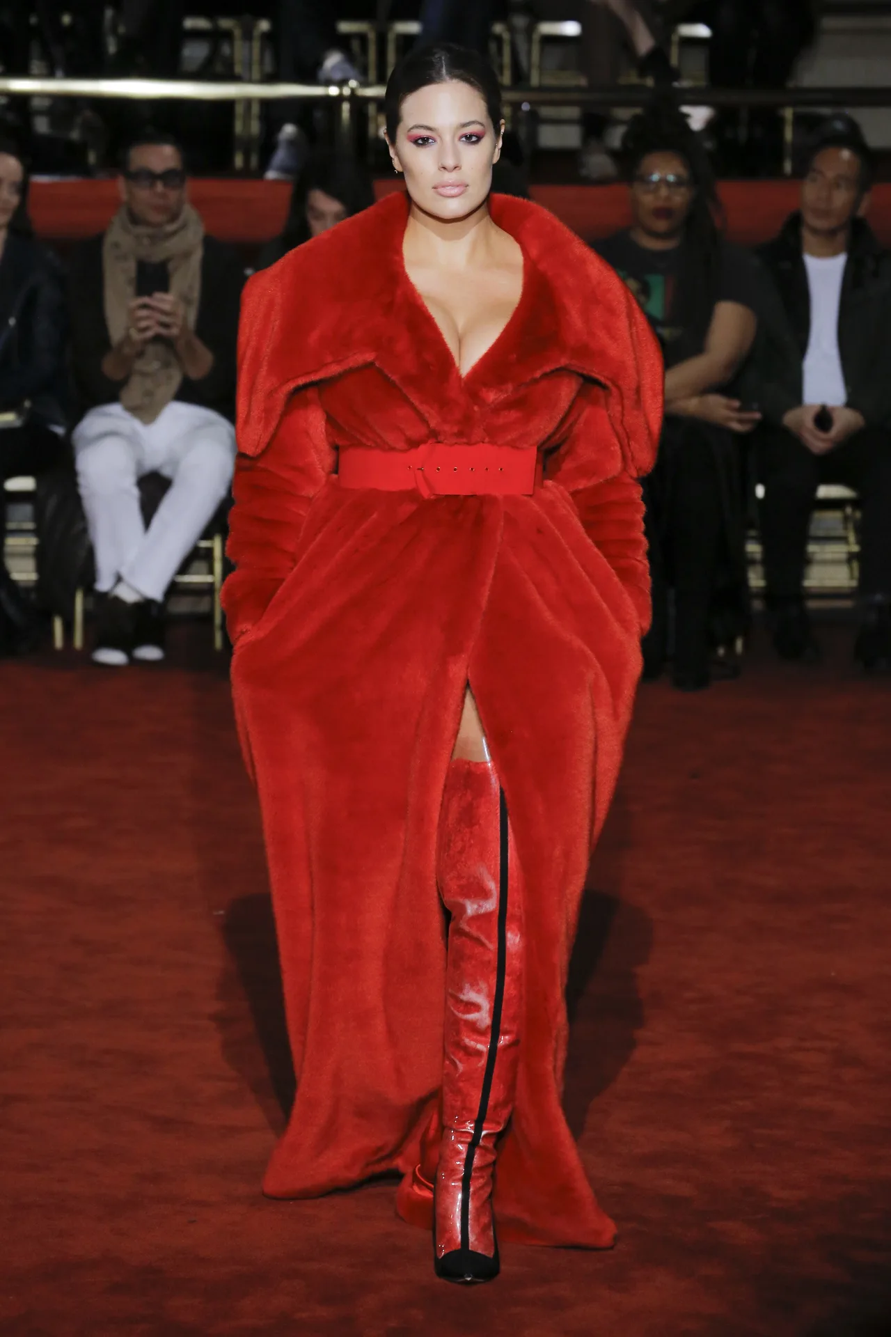 Những người mẫu trẻ đang "thống lĩnh" các sàn runway tại Tuần lễ thời trang New York 2018 Những người mẫu trẻ đang "thống lĩnh" các sàn runway tại Tuần lễ thời trang New York 2018