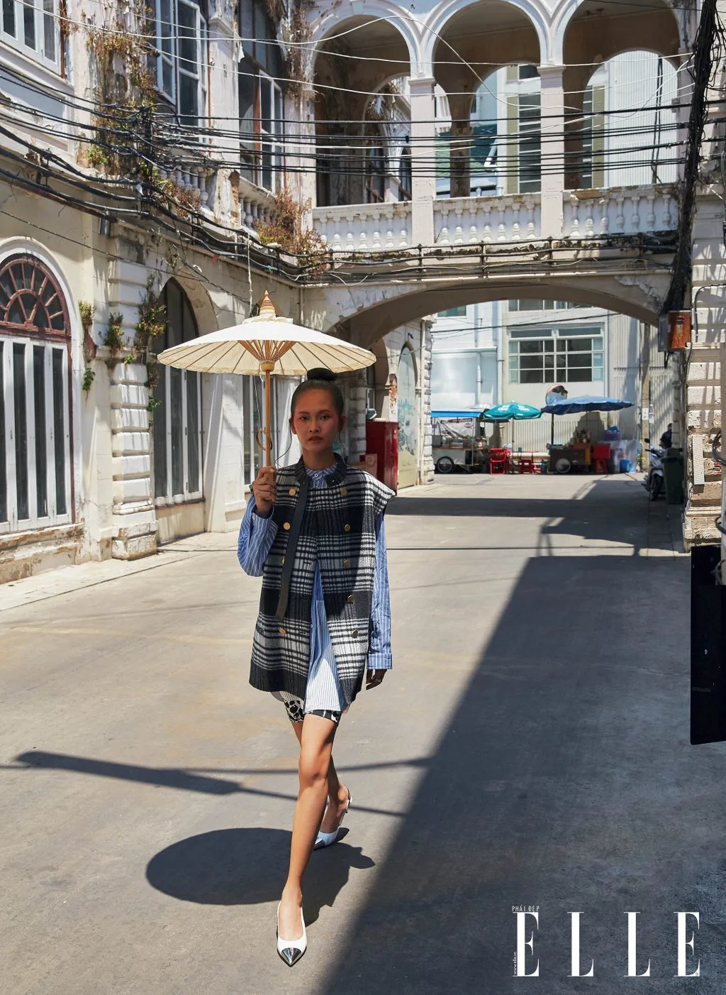 Bộ ảnh thời trang bangkok vàng nắng - phối họa tiết kẻ ô, kẻ sọc
