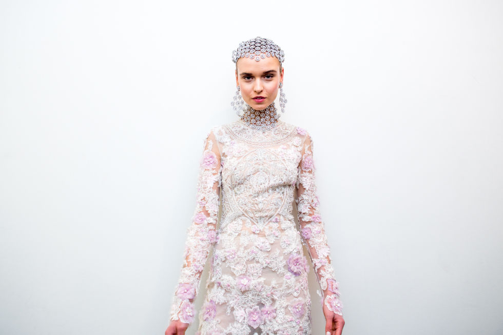 Hình ảnh hậu trường từ Bridal Spring Fashion Week 2017 - ellevietnam 42