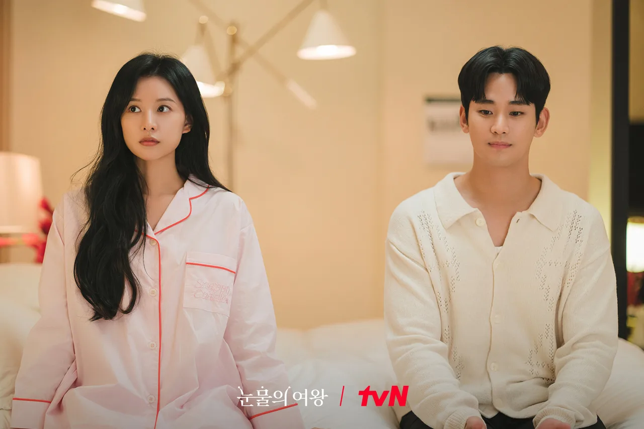 kim ji won và kim soo hyun trong queen of tears