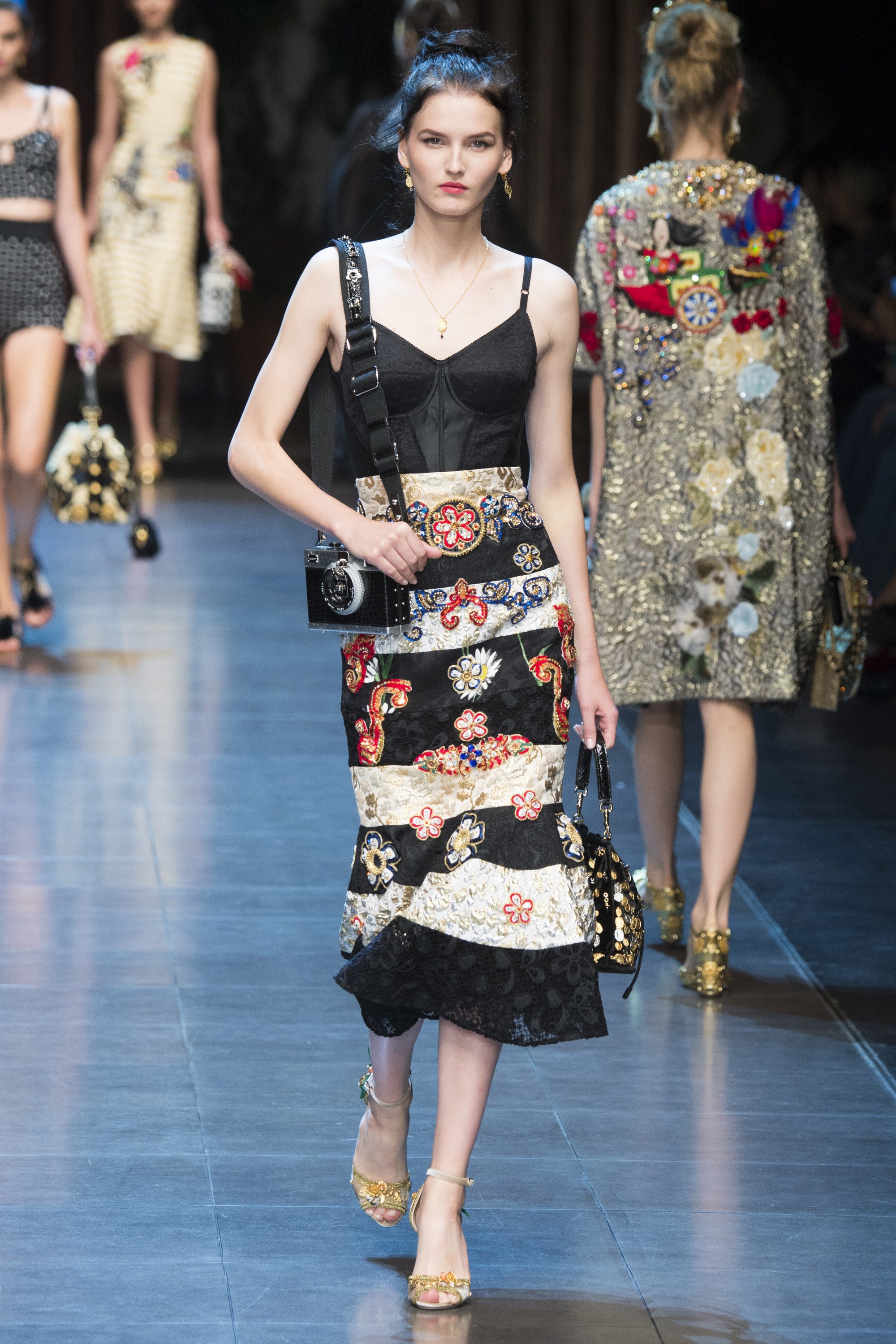 Bộ sưu tập Dolce&Gabbana Xuân Hè 2016 - Ellevn