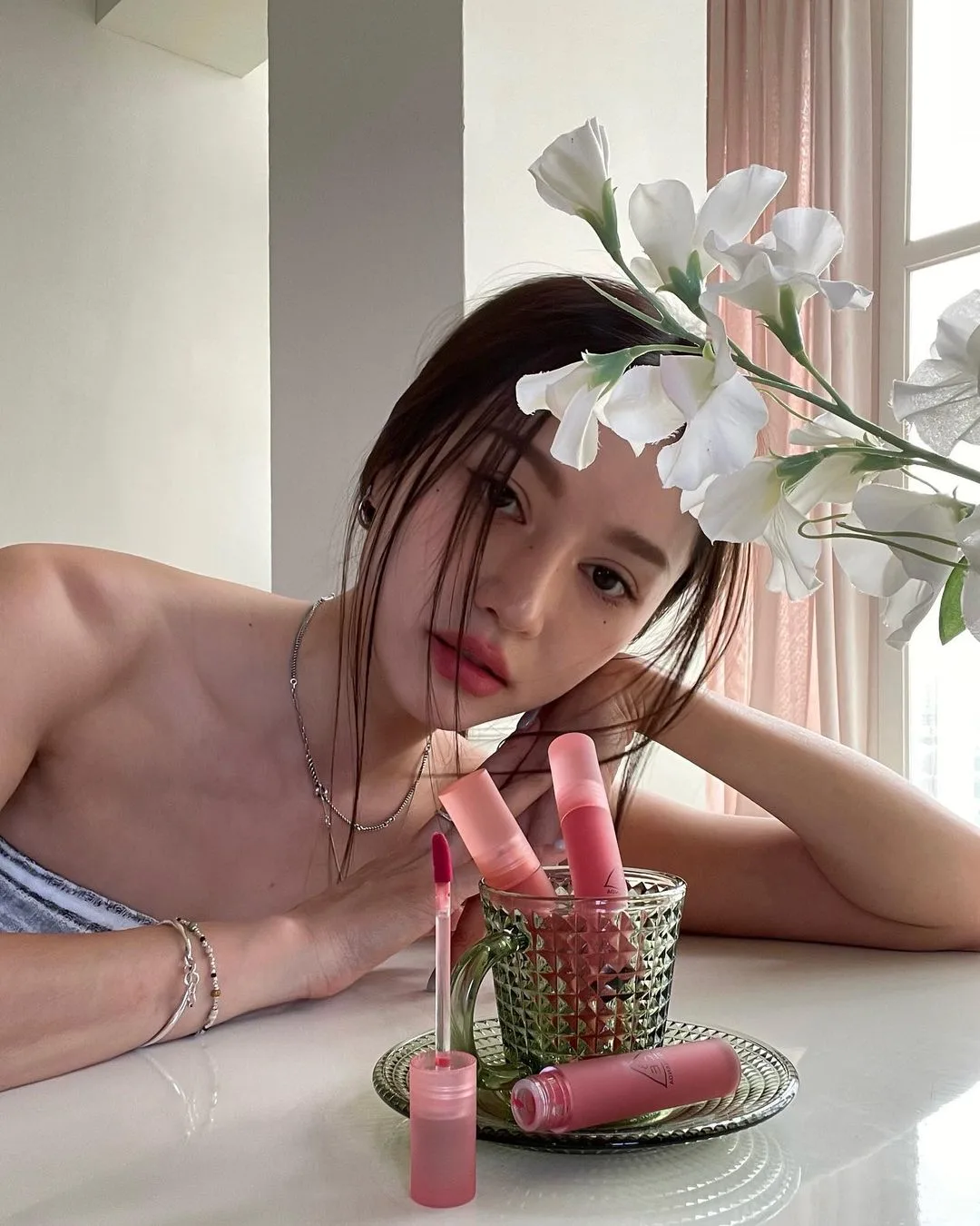 Những màu son mùa Hè đi biển Những màu son mùa Hè đi biển
