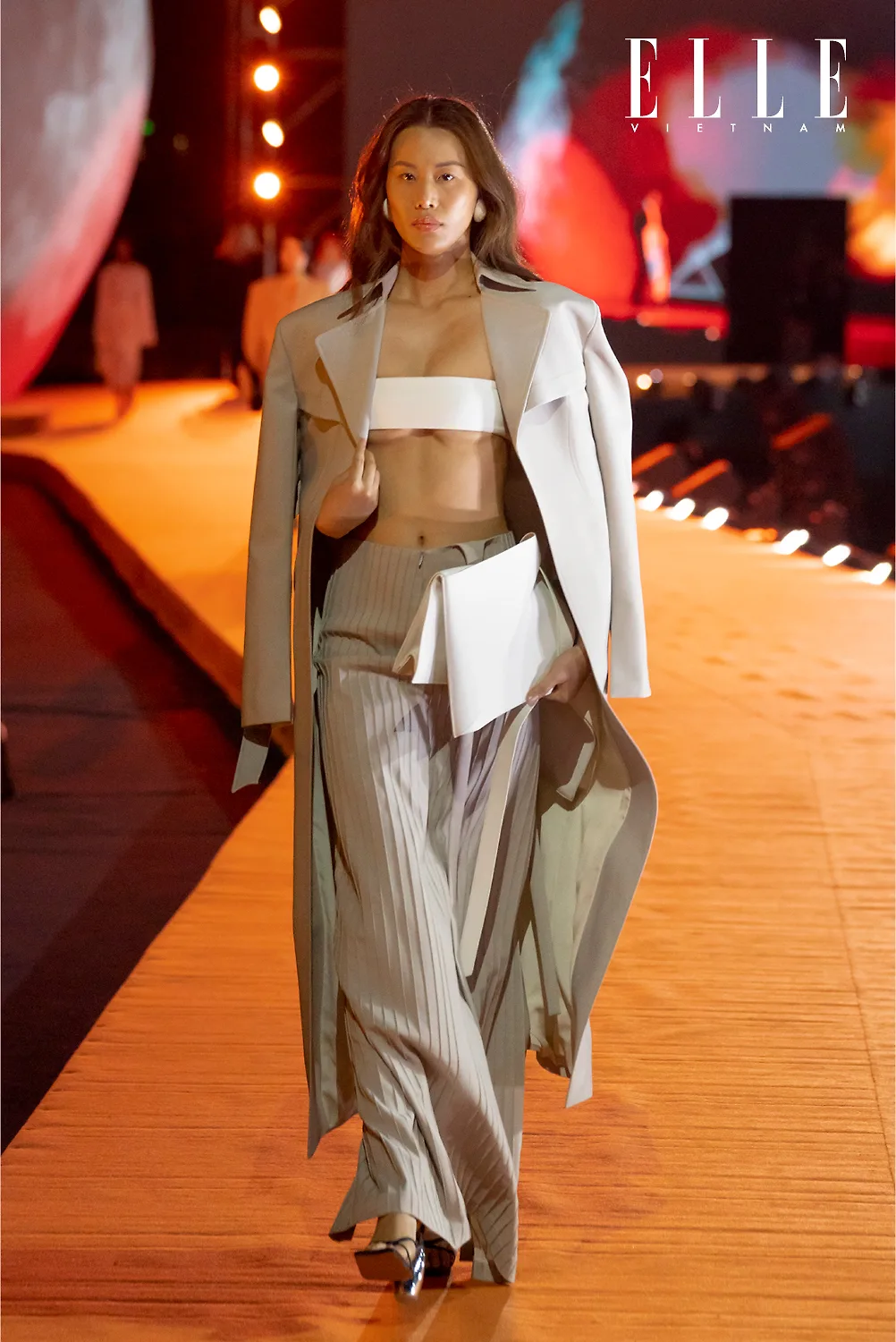 ELLE Fashion Show 2022 BST Figure CHATS by C.Dam look 21