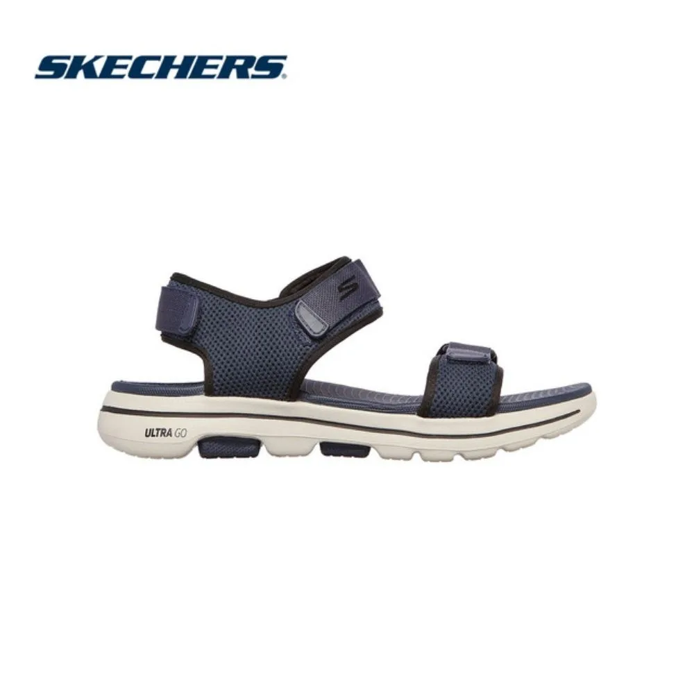 giay-sandals-va-nhung-ban-phoi-mua-he-Skechers-GO-WALK-5-229-ELLE-Man.jpg