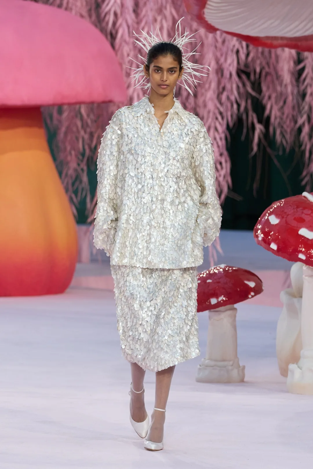 elle Bhavitha Mandava chanel00003
