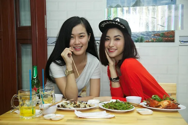 quán ăn ưa thích của sao Việt - ốc Thảo - elle vietnam