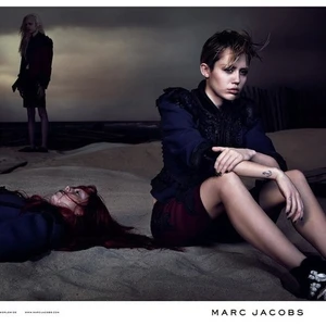 Miley Cyrus quảng cáo cho Marc Jacobs mùa Xuân 2014