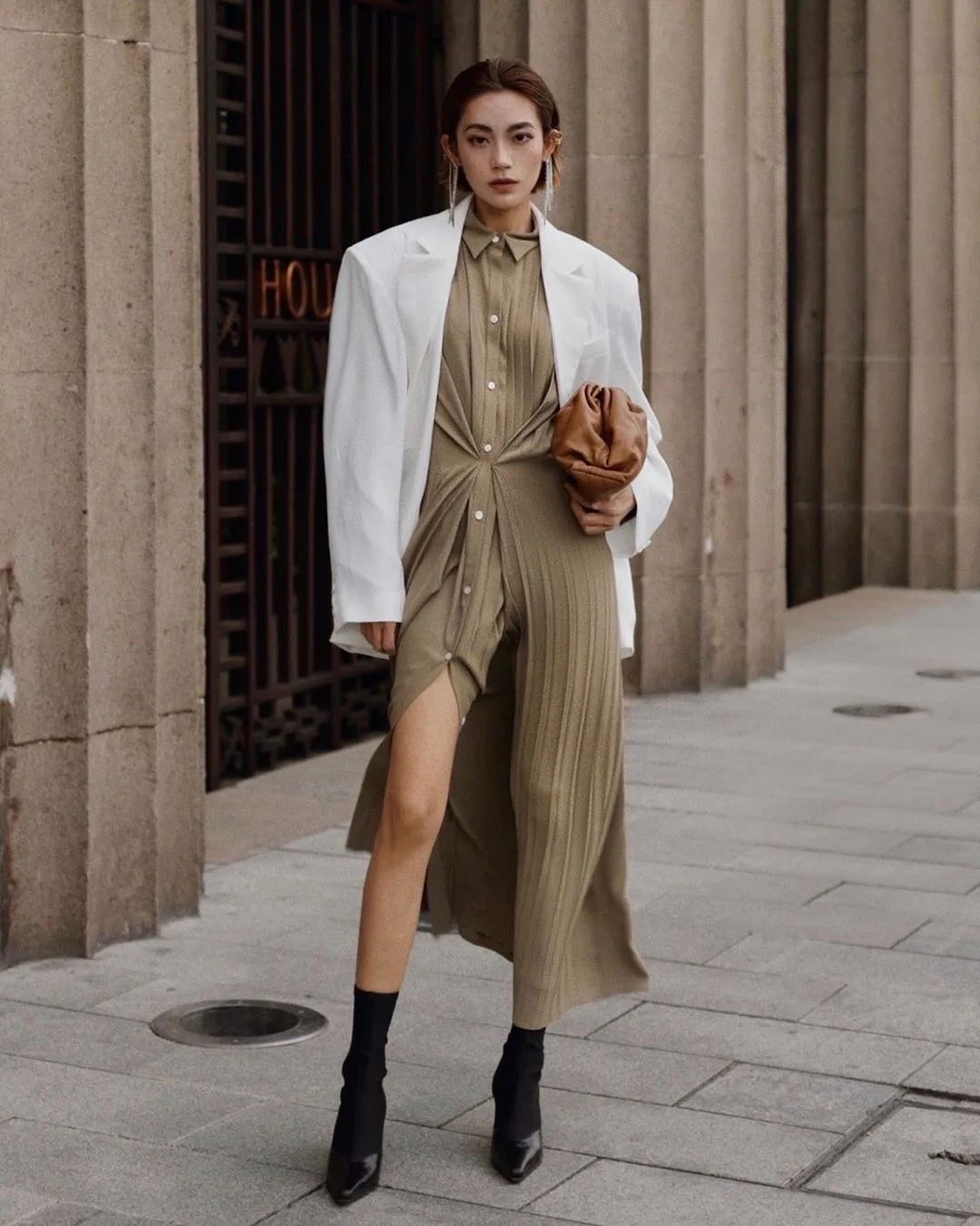 mặc đẹp công sở theo ngày đầm blazer