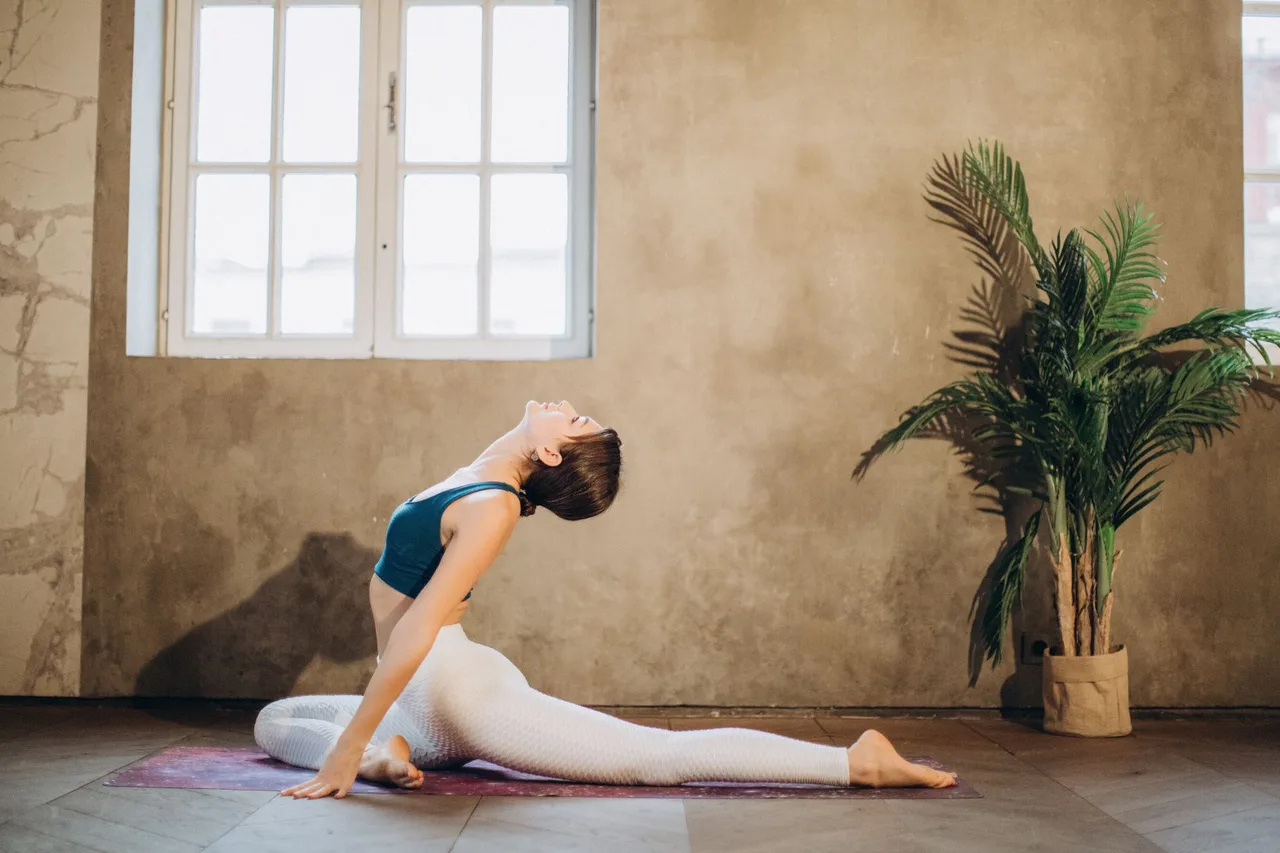 Tư thế yoga chim bồ câu Tư thế yoga chim bồ câu
