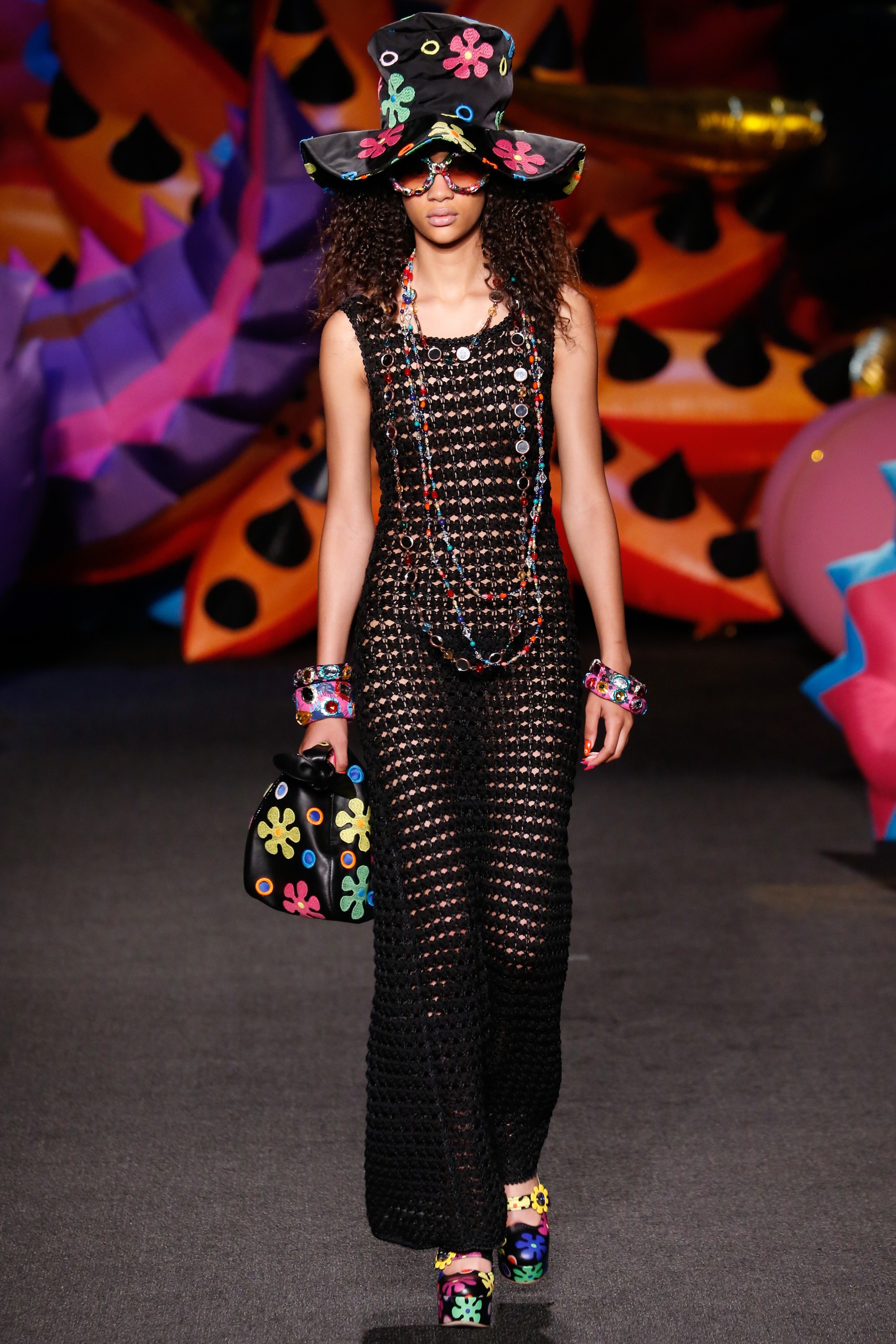 Bộ sưu tập thời trang Moschino Resort 2017 -ellevietnam 29