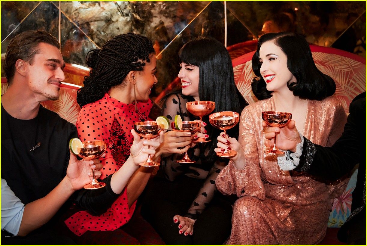chuỗi sự kiện elyxury party absolut vodka elle