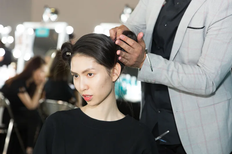 moroccanoil cách tạo kiểu tóc cổ điển hướng dẫn moroccanoil cách tạo kiểu tóc cổ điển hướng dẫn