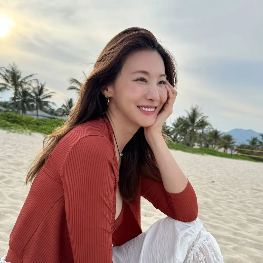 Nghệ sĩ Hàn Quốc với răng trắng
