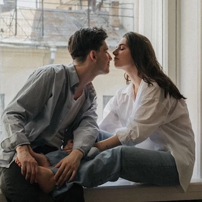 Giữa cuộc cãi vã, ta có còn đủ tỉnh thức để yêu?