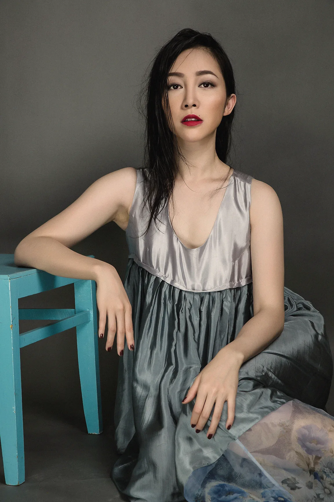 Diễn viên múa Linh Nga trong thiết kế của NTK Li Lam 02